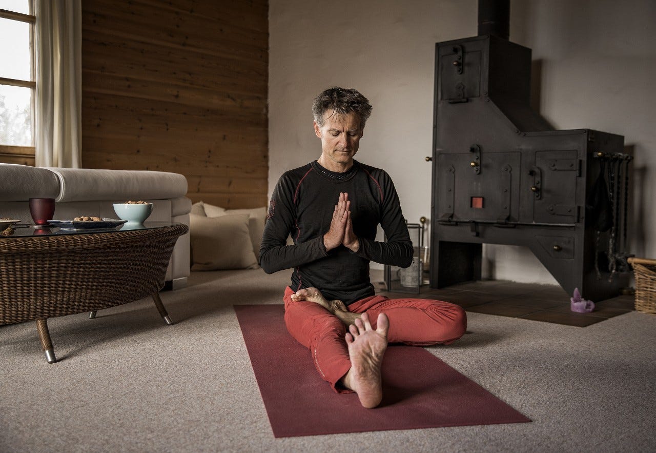 Sanitas Magazin, Bruno Dietziker, Yogalehrer, fotografiert am 15.5.19 in Mittlerschwanden. Fotos kostas maros